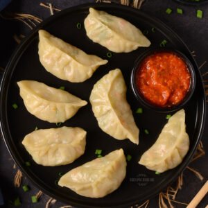 Momos
